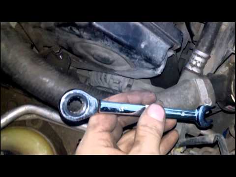 Видео: Замена генератора Mazda 626 ge V6 2.5l