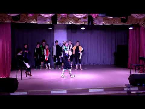 Видео: Театральная миниатюра "ОСЬМИНОЖКИ" -  театральная студия "ПРИЗМА" 2019