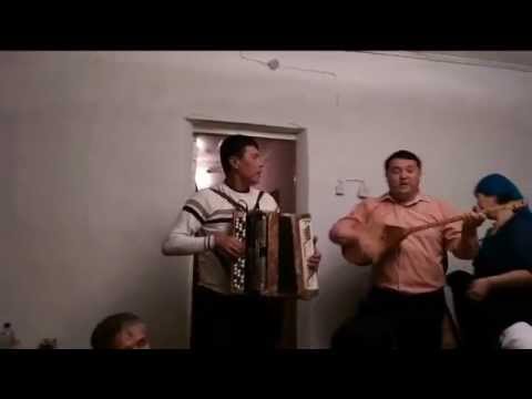 Видео: Домбыра мен Баянның дуетi.