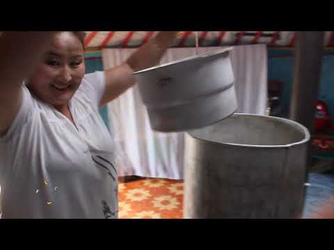 Видео: Сумандаа сайхан амьдаръя-Булган аймгийн Баян-агт сум 71 \ 2017 он \