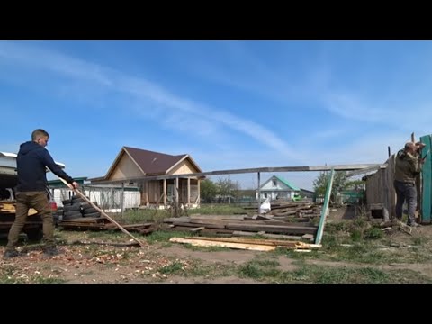 Видео: ДЕЛАЮ ДОМ КРАСИВЫМ - СТРОЮ ЗАБОРЫ ОГОРАЖИВАЮ УЧАСТОК