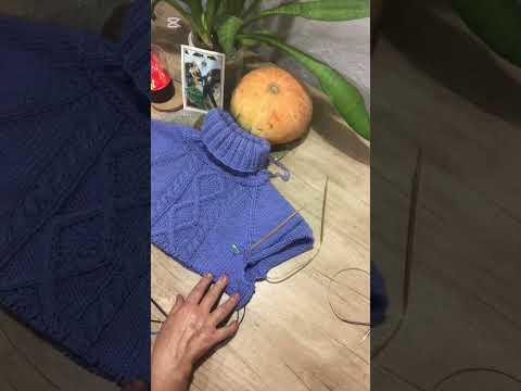 Видео: #вязание готовые работы,носки,шапки и процессы 