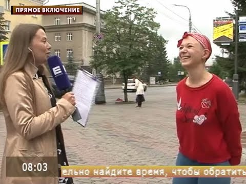 Видео: Настоящие болельщики: красноярска проиграла спор и побрилась налысо