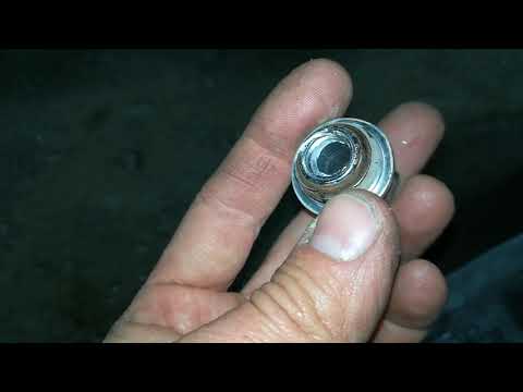 Видео: Kia Rio прокрутились шпильки колеса удаление, замена и приваривание новых шпилек