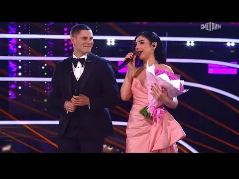 Видео: Александр Ёлкин и Роза Туаева - Герой не моего романа | Гала-концерт финалистов «Ну-Ка, Все Вместе!»