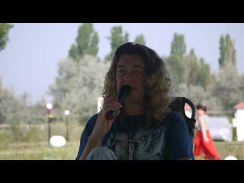 Видео: Рождение идентичности клиента, терапевта, супервизора Сомнения, кризисы, изменения Калитиевская 2016