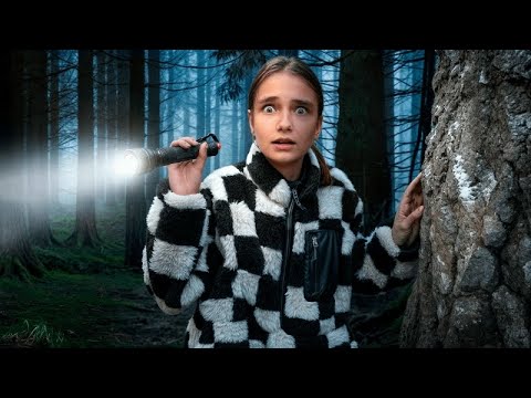 Видео: МЛАДШАЯ СЕСТРА ПОТЕРЯЛАСЬ ОДНА В ЛЕСУ!