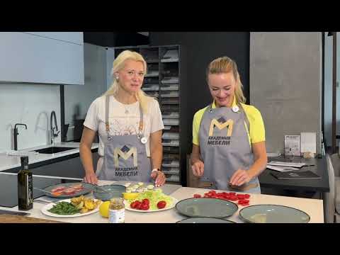 Видео: Готовим на кухне «Академии Мебели» с Ольгой Кулаковой