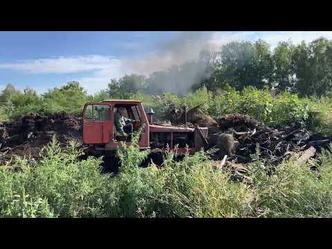Видео: т 4 двигает свалку
