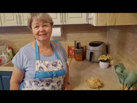 Видео: У МЕНЯ СЕГОДНЯ ОПЯТЬ ПРАЗДНИК. ГОТОВЛЮ ПРОСТЫЕ ЩИ.