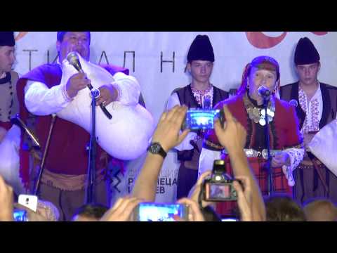Видео: ВАЛЯ БАЛКАНСКА И ПЕТЪР ЯНЕВ ВЪВ ВАРНА, 2017 - 1 част
