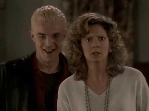 Видео: Спайк-должно быть я благородный вампир!!!))))))