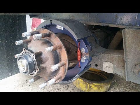 Видео: Дальнобой. США.  Ремонт прицепа. подготовка к проверкам транспортной полиции.