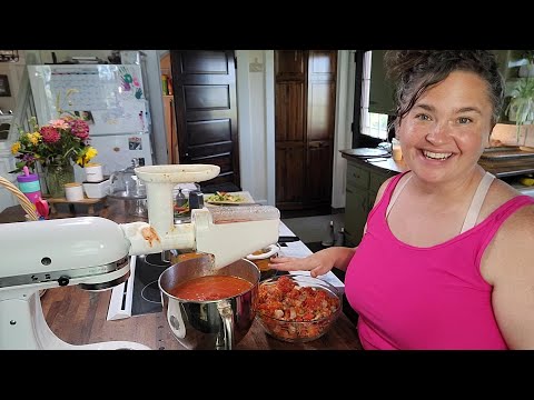 Видео: День на современной домашней кухне | Консервирование соуса для спагетти и желе из халапеньо