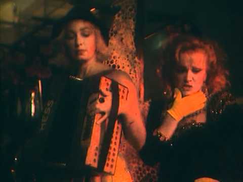 Видео: Гурченко - Тот, кто весел, тот смеется