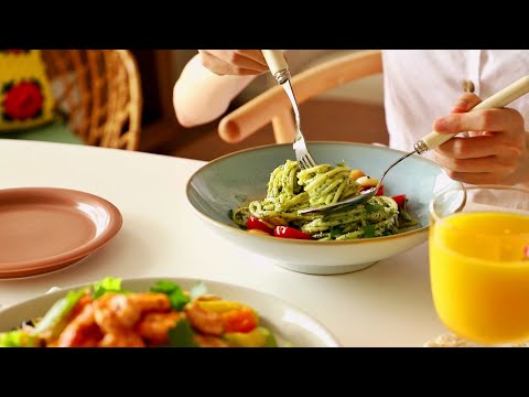 Видео: Меню домашнего ресторана, приготовленное с использованием беспроводной кухонной техники Cuisinart