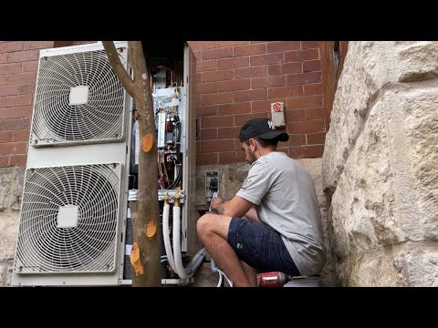 Видео: Установка инверторного напольного кондиционера DAIKIN R32 с линейными зонами AirHub.