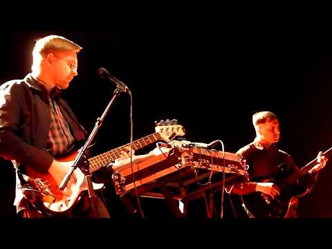 Видео: Утро/Utro -  Что-то не то творится (live @ Erarta Stage, St Petersburg 2018)