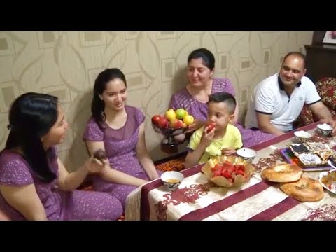 Видео: Где помогают узбекам в Хабаровске?