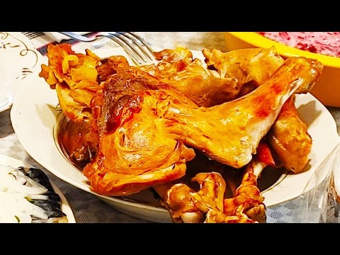 Видео: Как приготовить козлятину . Молочный козлёнок рецепт.Запеченая козья ножка .