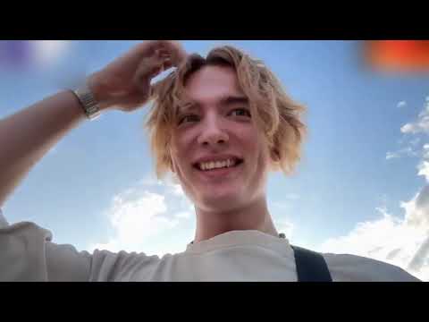 Видео: САНЯ С ДЕВУШКОЙ В ПАРКЕ - enzzai