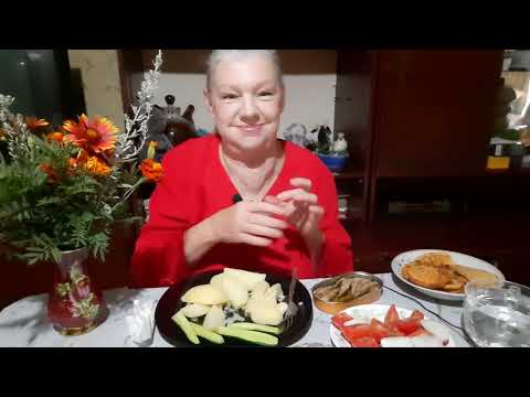 Видео: #mukbangtatyanaeats #food #шпроты с картошечкой