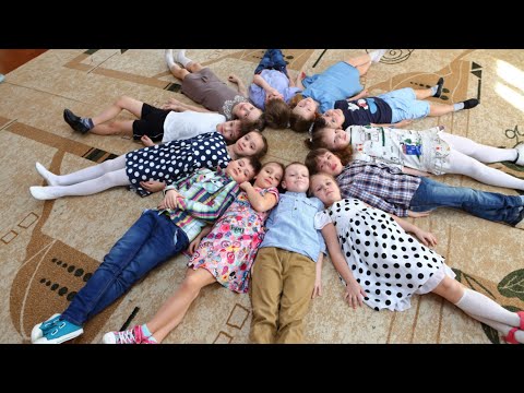 Видео: Один день из жизни детей в детском саду.