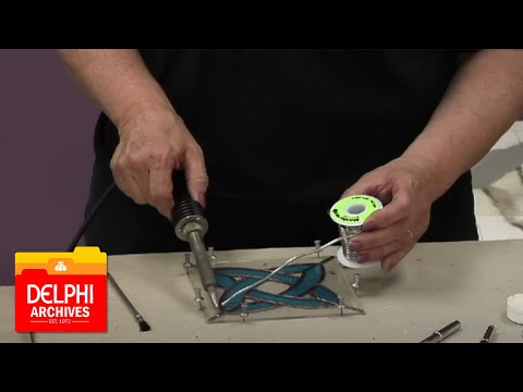 Видео: Как паять витражные панели — Часть 1