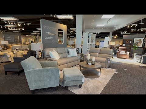 Видео: 🔴Магазины мебели в США🔴ARHAUS🔴LaZboy🔴 ищем кресло😊 Август2025.