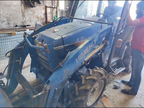 Видео: ISEKI GEAS 29 TG29FF-SVQCY 2018г. Навеска не двигается рычагом вверх-вниз. Часть 1.