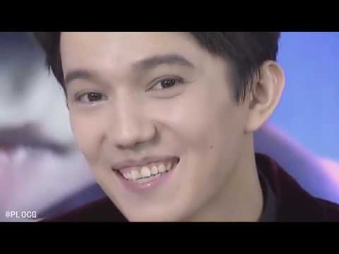 Видео: Dimash! Shy smile. Обаятельная смущенная улыбка Димаша !! Dimash Kudaibergen being shy !