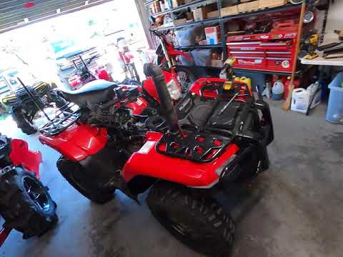 Видео: Регулировка клапанов Honda Foreman Rancher и Rubicon. Не используйте ручную тягу воздушного фильт...