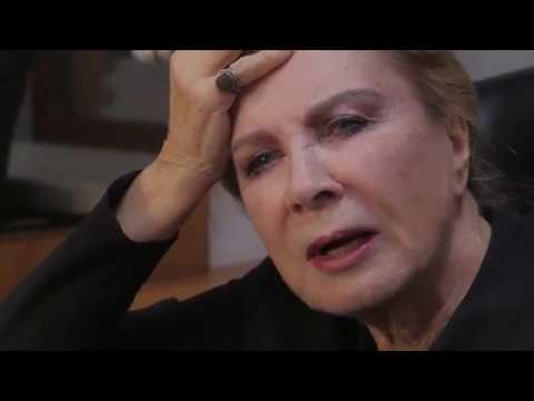 Видео: Алла Демидова. «Осень в Сигулде» (Андрей Вознесенский)