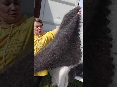 Видео: Пуховые косыночки по привлекательной цене,платки из элитного пуха