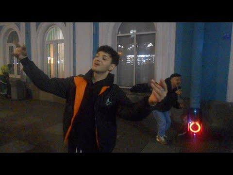 Видео: Уличные музыканты Питер Даниил Капустин и Саша Оглы на Невском 27 октября ч3 - Я люблю тебя до слёз