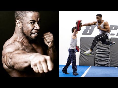 Видео: Как бить быстро и жестко / Советы от Майкла Джей Уайта