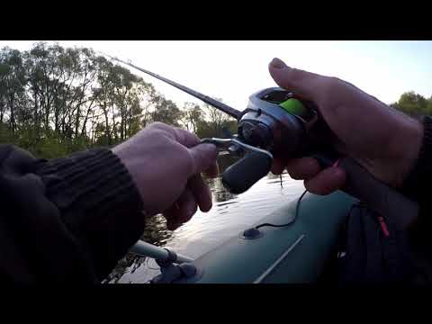 Видео: спиннинг, кастинг, пруд, осень