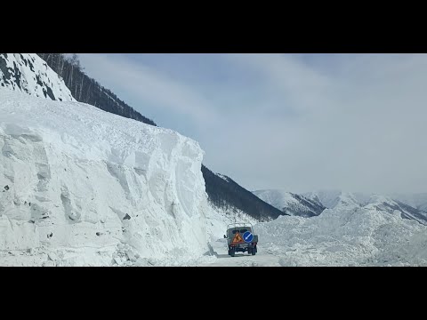 Видео: Трасса "Колыма". Лавины в начале апреля 2023 года.