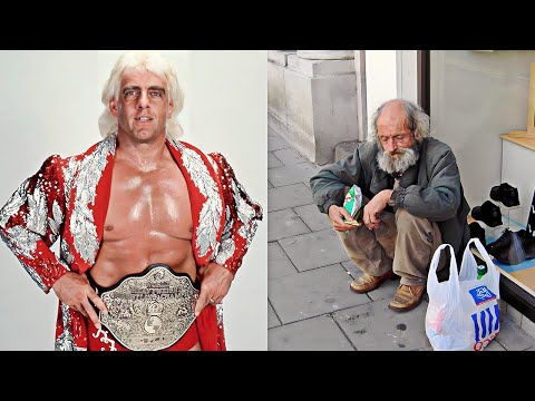 Видео: Рестлеры WWE, которые по глупости себя погубили