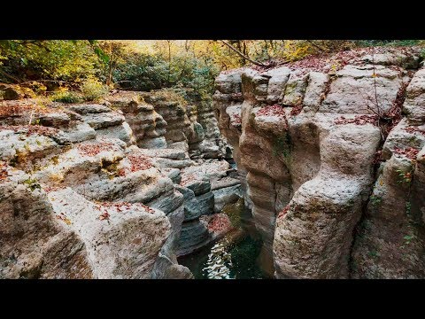Видео: С маленьми детьми ОПАСНО! Каньон БЕЛЫЕ СКАЛЫ в Сочи.