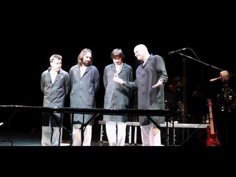 Видео: «Несчастный случай» — «Мужские игры» (номер со стаканами)