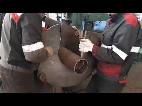 Видео: Станок для производства витков шнека. Изготовление витка 690/159 толщ. 16 мм, шаг 450 мм. Ст. 09Г2С