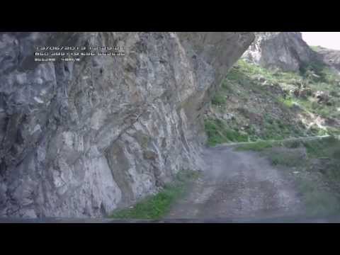 Видео: Дорога на Инегень — между скалами и обрывом...