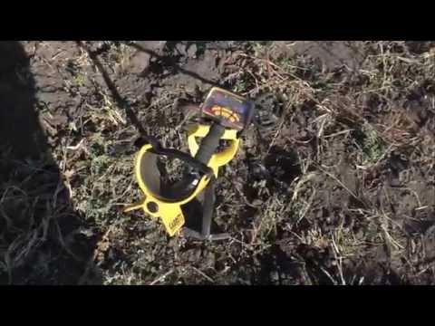 Видео: Коп. Что можно найти на огороде за 1,5 часа и лайфхак с лопатой