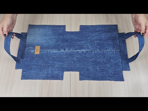 Видео: ⭐️ ОЧЕНЬ ПРОСТО сшить Сумку-тоут на молнии из старых джинсов!