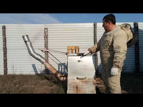 Видео: Проваривание ульев в парафине