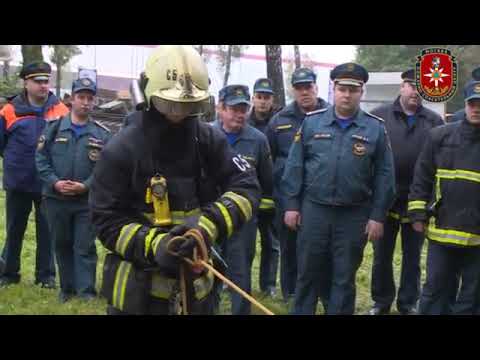 Видео: Приемы безопасной работы на кровле при тушении пожара