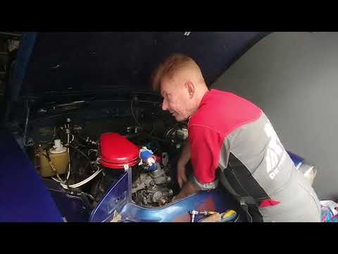 Видео: ГАЗ-21 "ИСКОРКА" Гибель радиатора и чудесное спасение. Перегрева больше нет