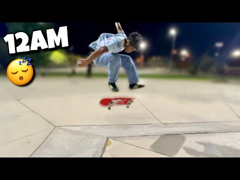 Видео: Ночное катание на коньках — лучшее!