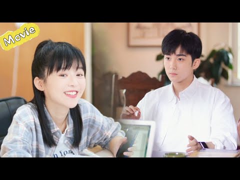 Видео: Помощь с дипломом превратилась в сладкое свидание, школьный принц тайно влюбился в Золушку🫣